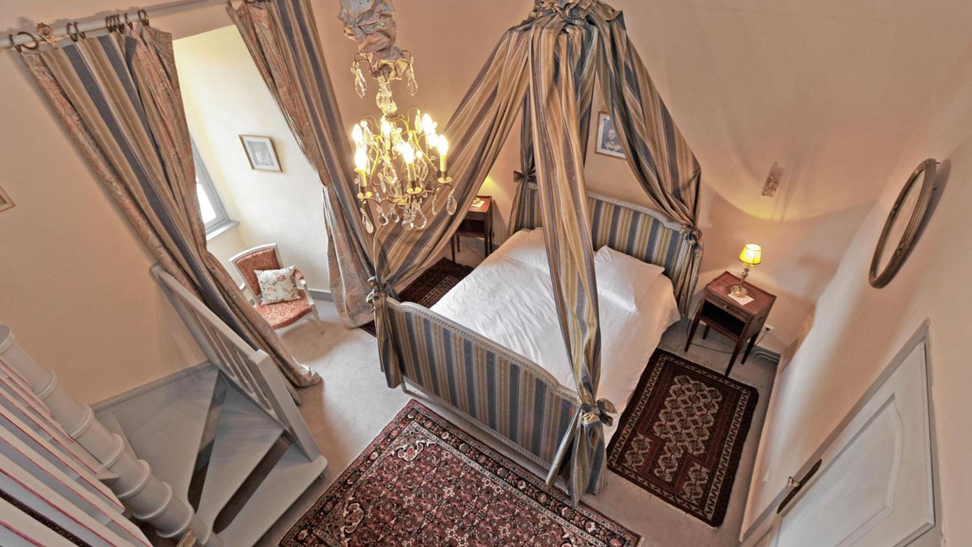 Chateau Royal De Saint-Saturnin 外观 照片