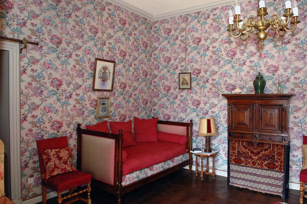 Chateau Royal De Saint-Saturnin 客房 照片