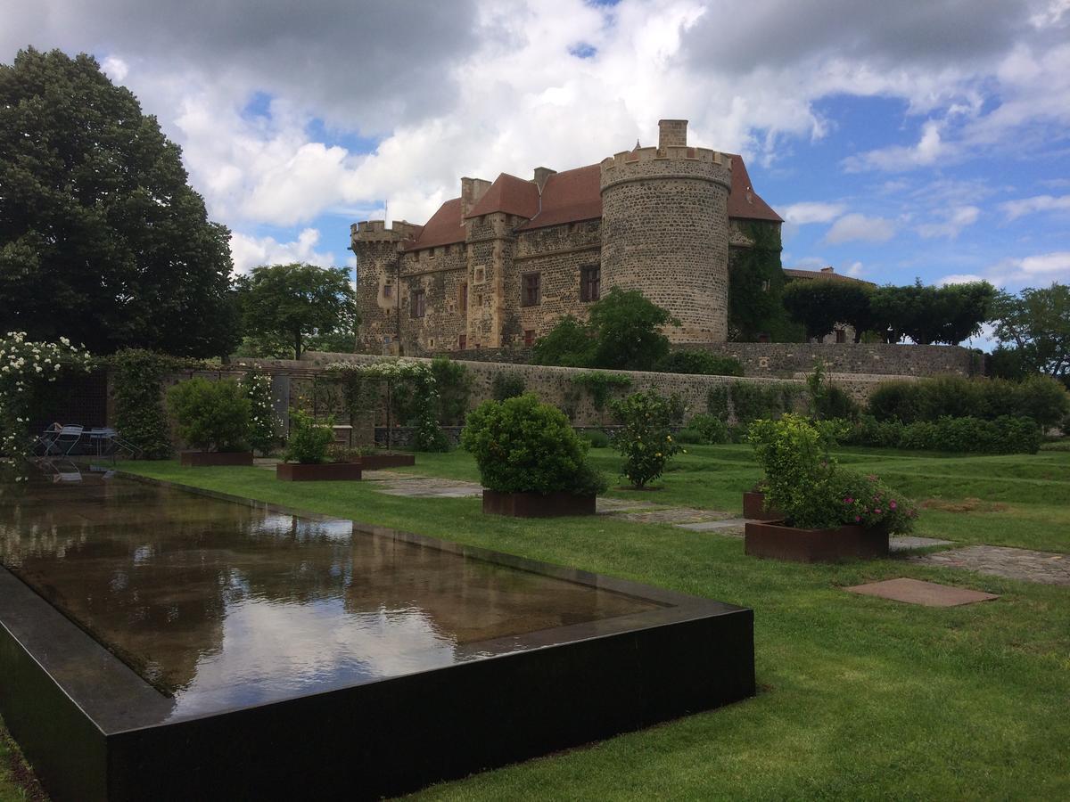 Chateau Royal De Saint-Saturnin 外观 照片